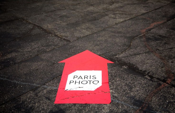04-25-14_Paris_Photo_LA_logo_on_Paramont_Studios_backlot