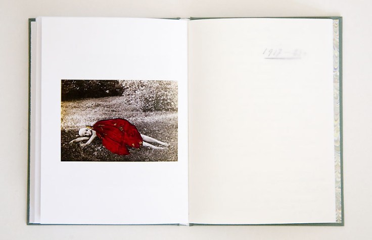 Julia_Borissova-Running_to_the_Edge_interior_transition_4