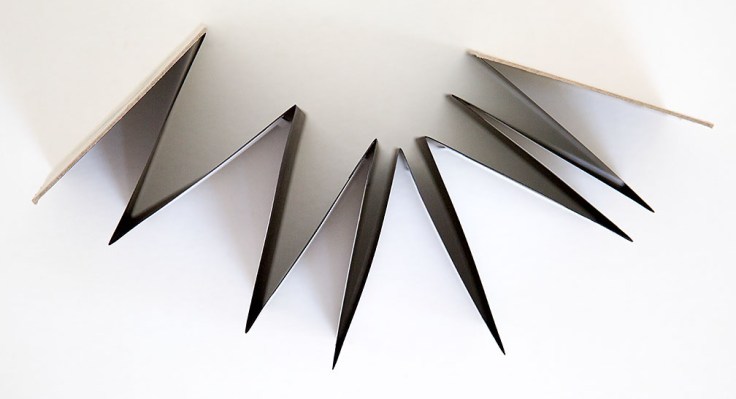 Sara_Terry-Elvis_in_the_Tree_top_view