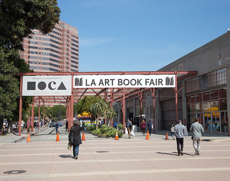 la-art-book-fair-2017-at-moca-enterance