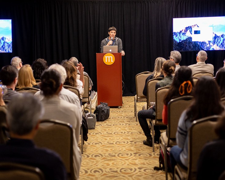 10-19-19 Scott Davis - Medium KI6A2732